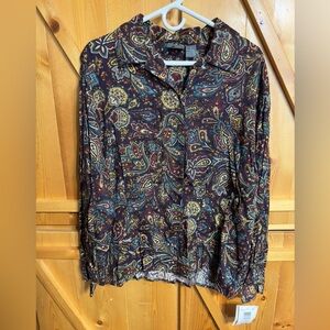 ⭐️NWT⭐️ Women’s LizWear Button Down Shirt - Size 14